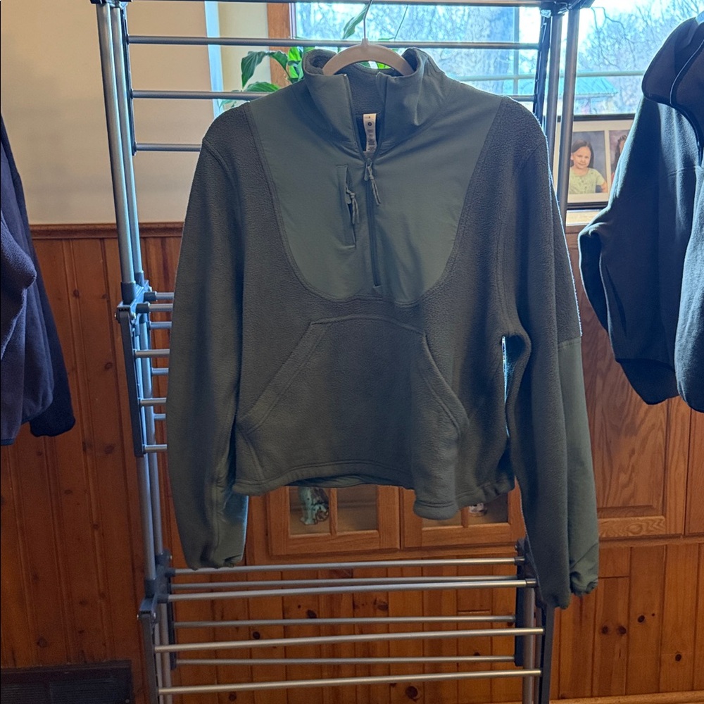 Lululemon Fleece + Ripstop Hiking Pullover
